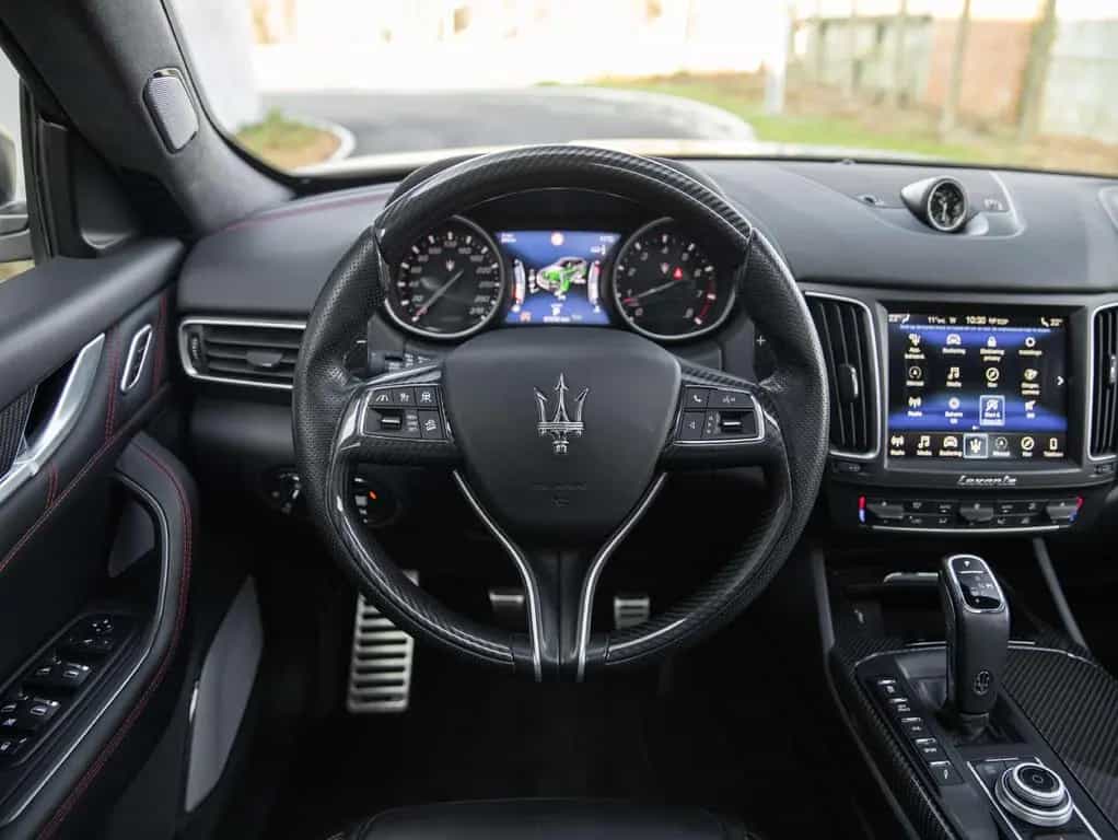 Maserati Levante SQ4 VULCANO  ONE OF 150  - LIMITED EDITI 06/2019-photo-35