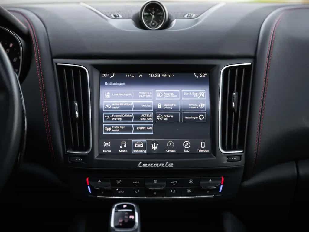 Maserati Levante SQ4 VULCANO  ONE OF 150  - LIMITED EDITI 06/2019-photo-41