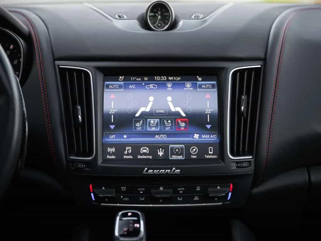Maserati Levante SQ4 VULCANO  ONE OF 150  - LIMITED EDITI 06/2019-photo-42
