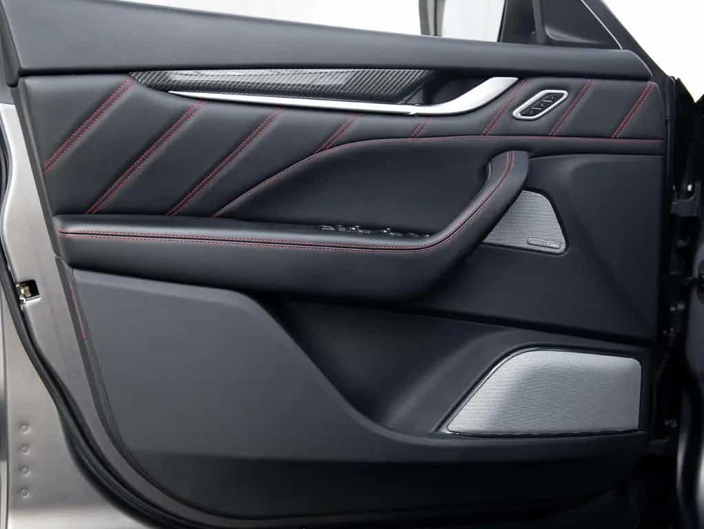 Maserati Levante SQ4 VULCANO  ONE OF 150  - LIMITED EDITI 06/2019-photo-5