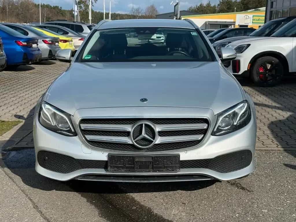 Mercedes-Benz E 350 E T-Modell E 350 d 10/2017-photo-1