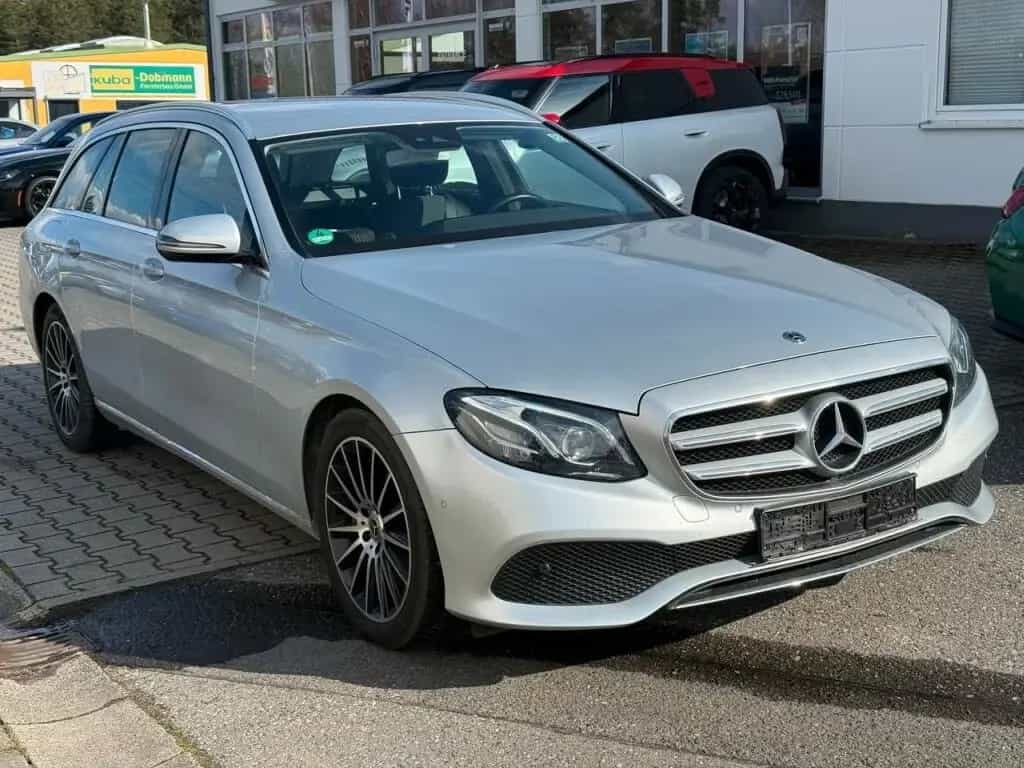 Mercedes-Benz E 350 E T-Modell E 350 d 10/2017-photo-2