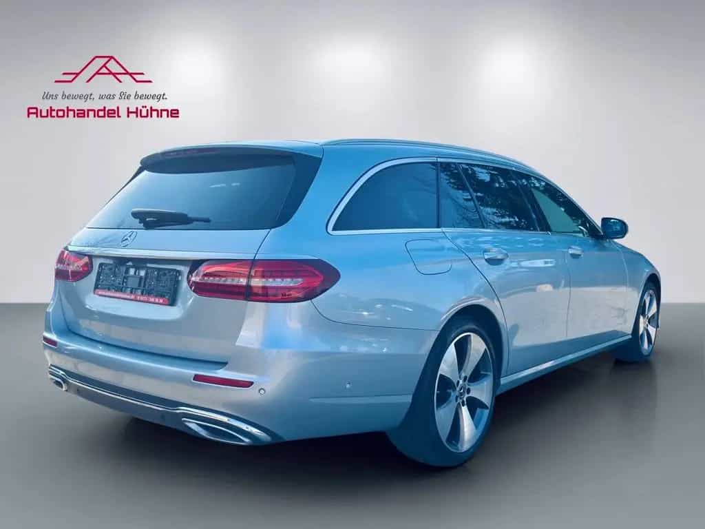 Mercedes-Benz E-Class 220d T/Multi Beam/Widescreen/Schiebedach/ 10/2020-photo-2