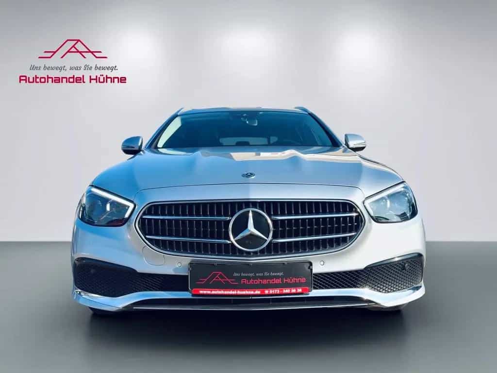 Mercedes-Benz E-Class 220d T/Multi Beam/Widescreen/Schiebedach/ 10/2020-photo-3
