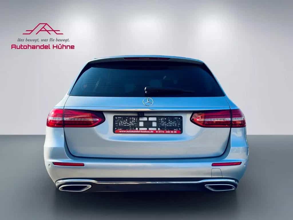 Mercedes-Benz E-Class 220d T/Multi Beam/Widescreen/Schiebedach/ 10/2020-photo-4