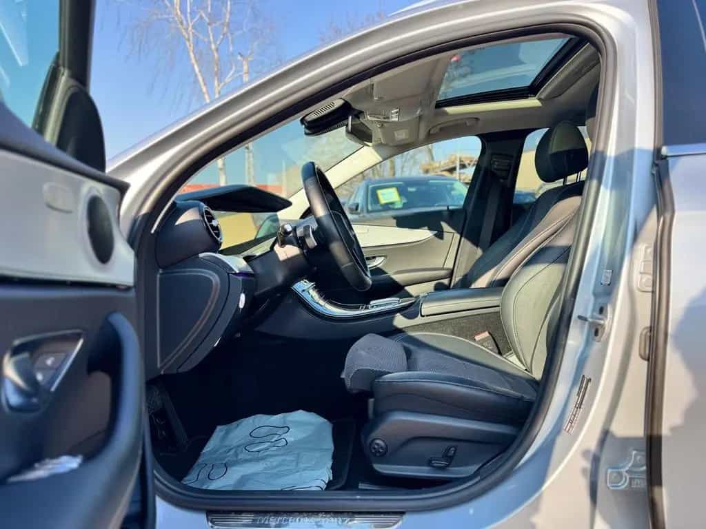 Mercedes-Benz E-Class 220d T/Multi Beam/Widescreen/Schiebedach/ 10/2020-photo-6