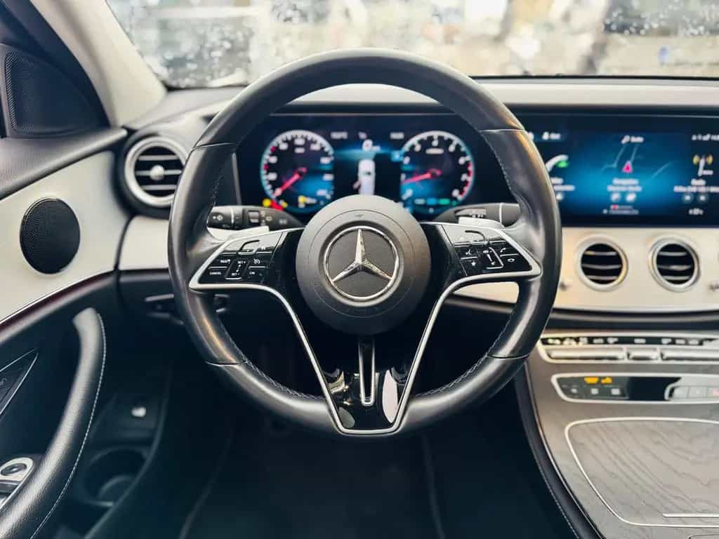 Mercedes-Benz E-Class 200 T-Modell/Airmatic/Pano/AHK/Kamera 04/2022-photo-13