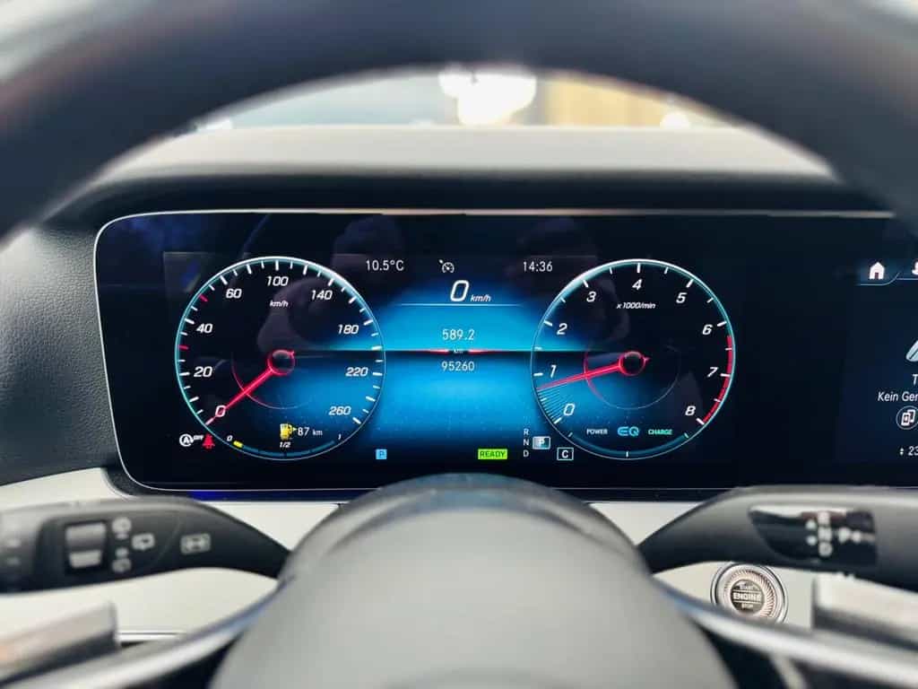 Mercedes-Benz E-Class 200 T-Modell/Airmatic/Pano/AHK/Kamera 04/2022-photo-16