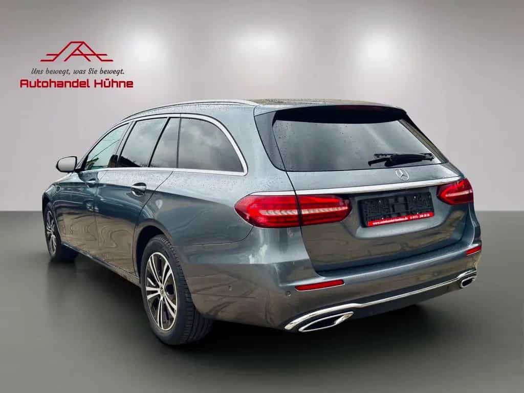 Mercedes-Benz E-Class 200 T-Modell/Airmatic/Pano/AHK/Kamera 04/2022-photo-3
