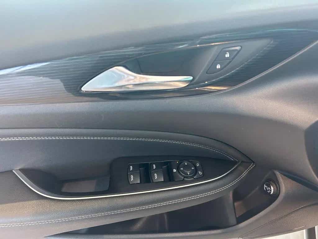 Opel Insignia AUTOMATIK+NAVIGATION+KAMERA+PDC+TEMPOM 04/2018-photo-22