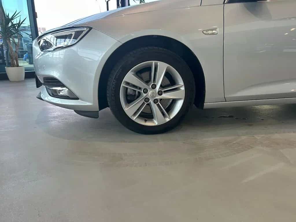 Opel Insignia AUTOMATIK+NAVIGATION+KAMERA+PDC+TEMPOM 04/2018-photo-24