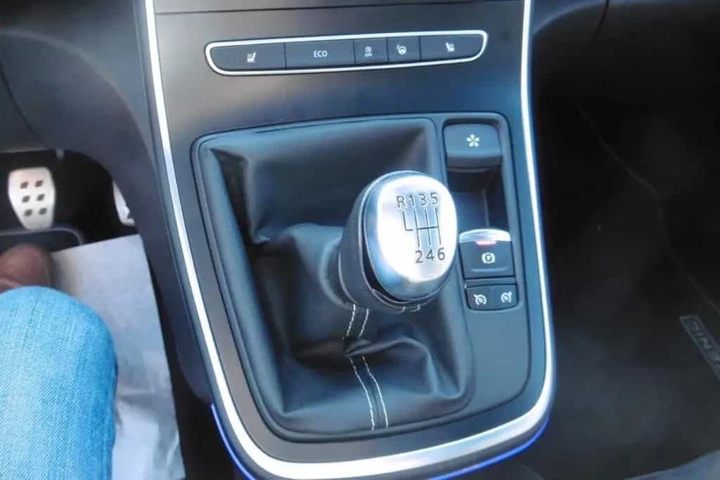 Renault Scenic Black Edition TCe 160+RFK+SHZ+WKR+Head-Up 12/2019-photo-13