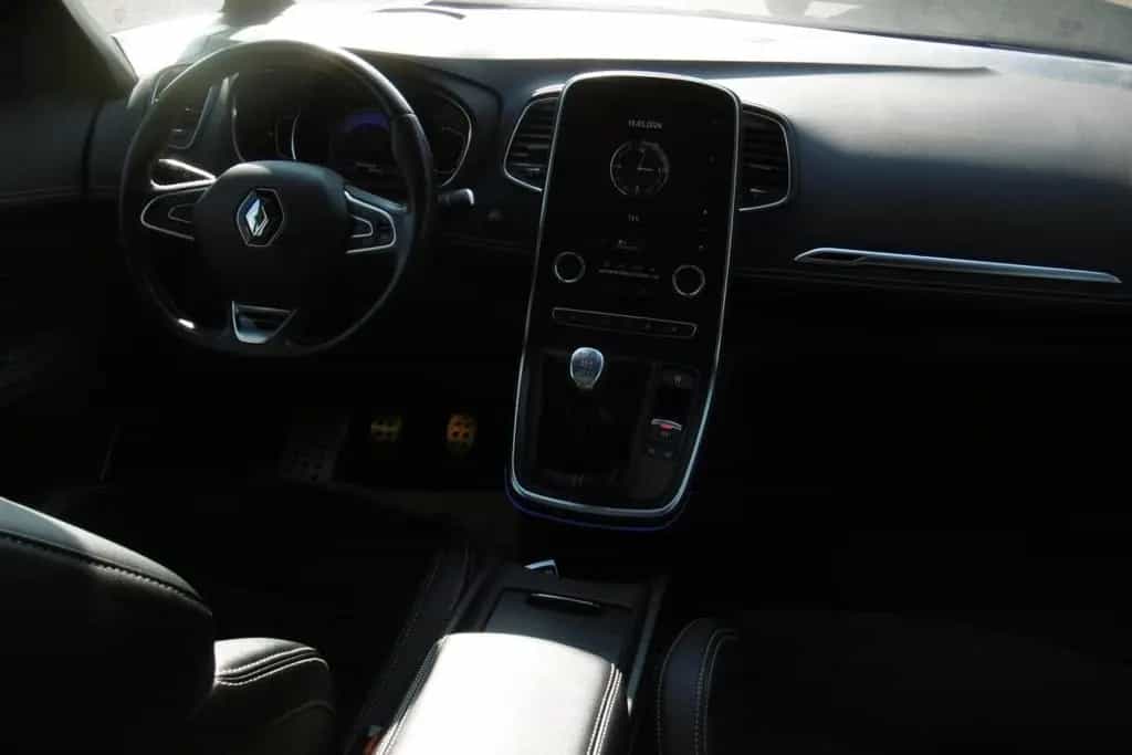 Renault Scenic Black Edition TCe 160+RFK+SHZ+WKR+Head-Up 12/2019-photo-8