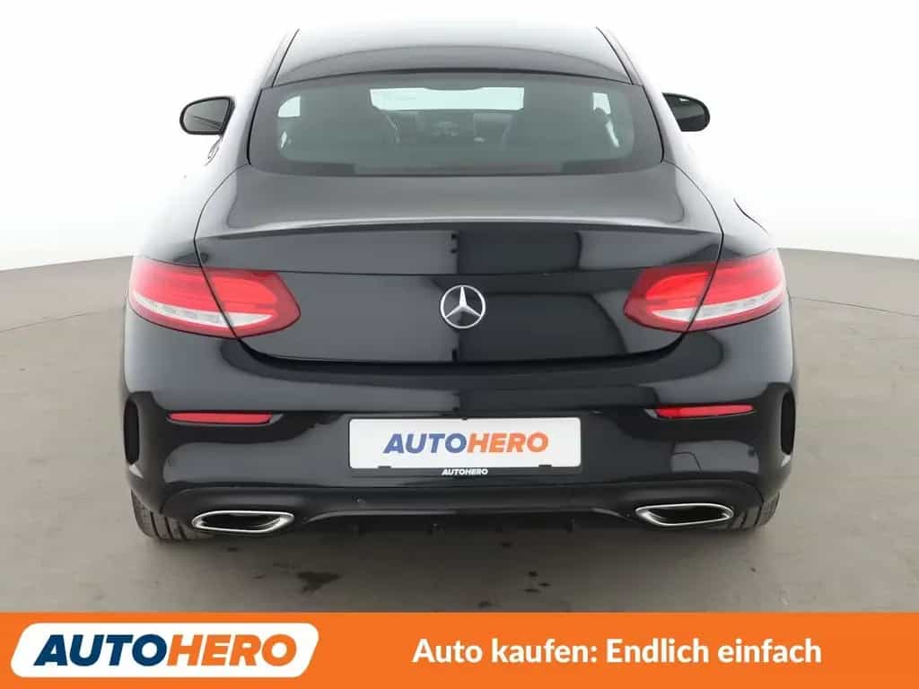 Mercedes-Benz C-Class 180 AMG Line Aut.*NAVI*LED*PDC*SHZ*TEMPO*KLIMA 10/2016-photo-4