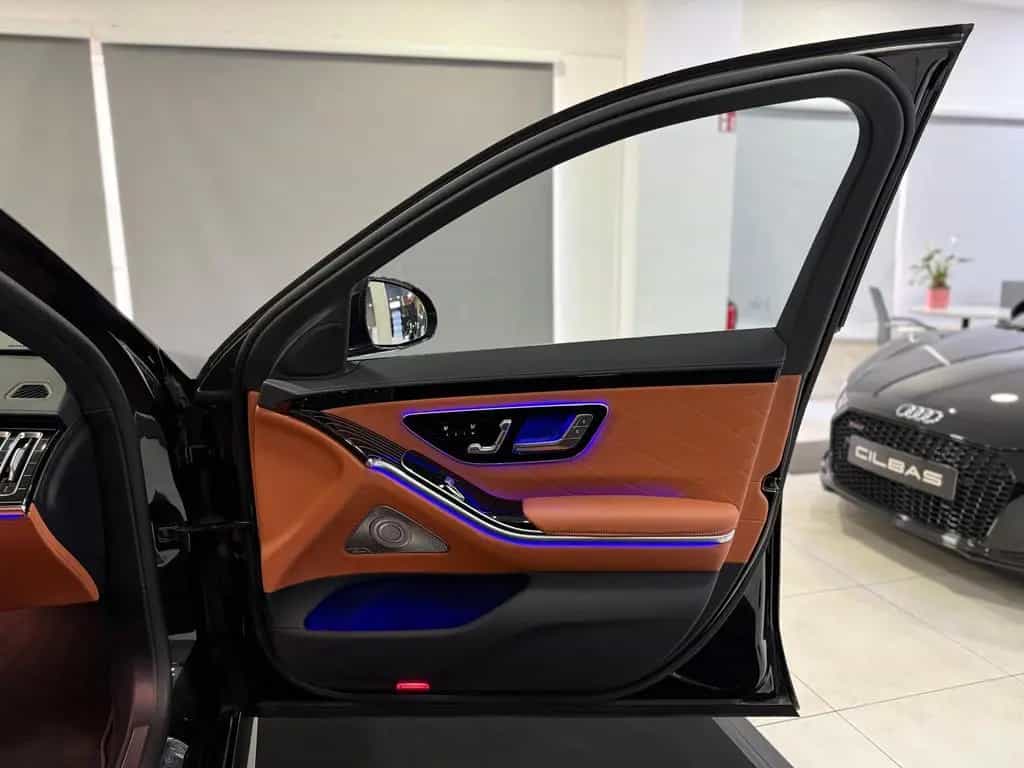 Mercedes-Benz S-Class AMG 4M *PANO*HUD*LEDER BRAUN*MASSAGE*NIGHT 12/2021-photo-31