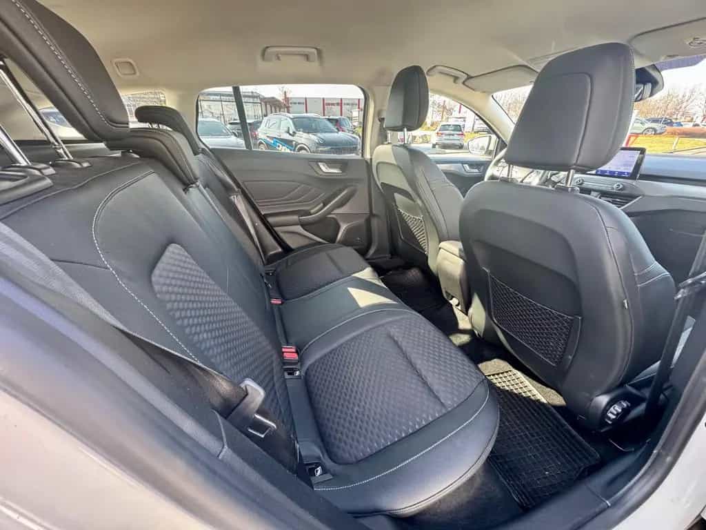 Ford Focus Turnier Titanium 1.5 Eco Boost Automatik 12/2019-photo-12