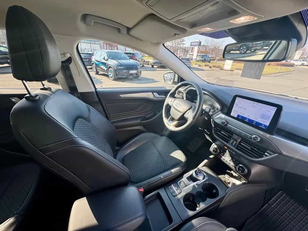 Ford Focus Turnier Titanium 1.5 Eco Boost Automatik 12/2019-photo-17