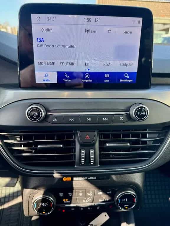 Ford Focus Turnier Titanium 1.5 Eco Boost Automatik 12/2019-photo-19