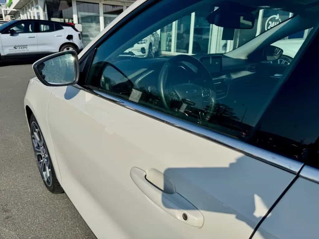 Ford Focus Turnier Titanium 1.5 Eco Boost Automatik 12/2019-photo-4