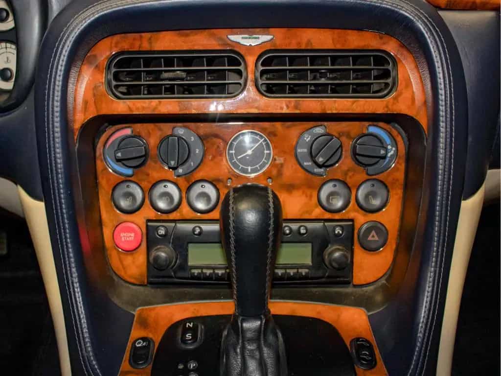 Aston Martin DB7 Volante Vantage V12 6.0L 420CV AUTOMATIC 10/2001-photo-11