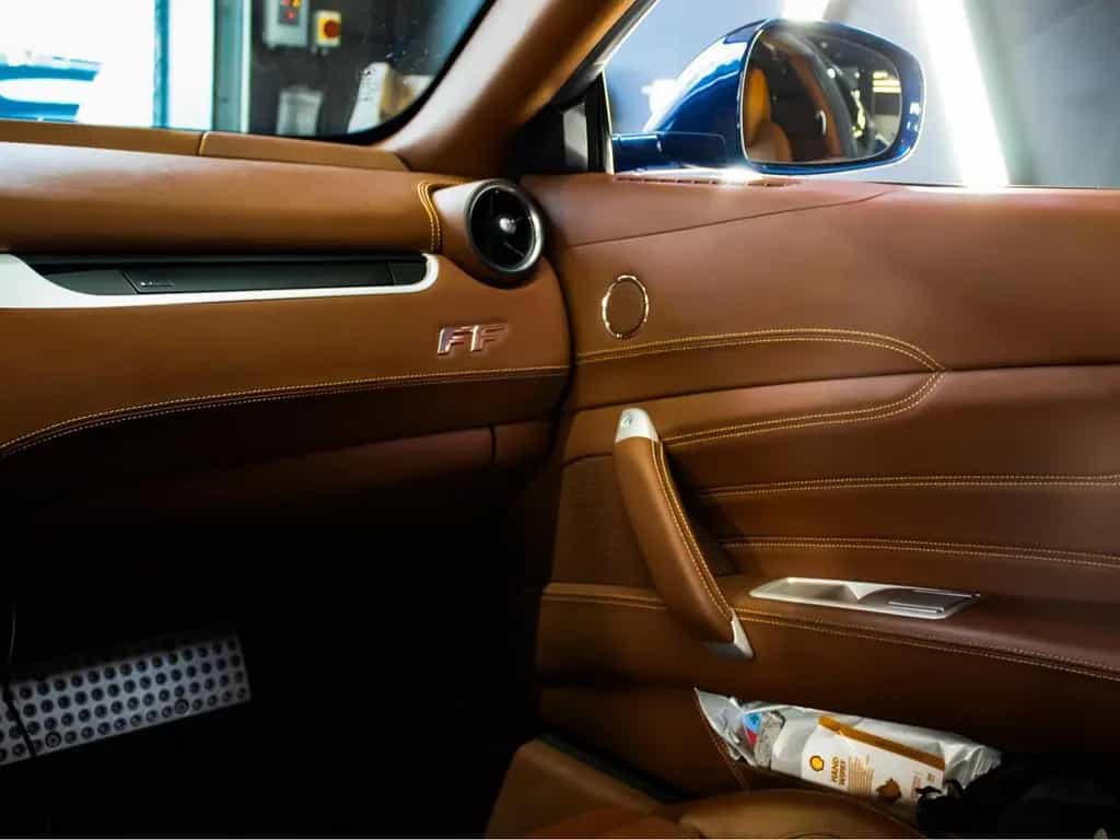 Ferrari FF 6.3 V12 11/2011-photo-20