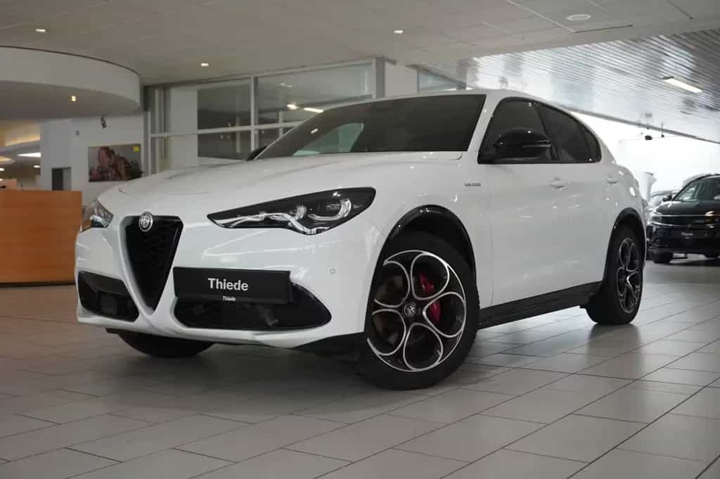 Alfa Romeo Stelvio 2.2D VELOCE Q4 NAVI/LED/KAMERA/MATRIX/SH 06/2024-photo-2