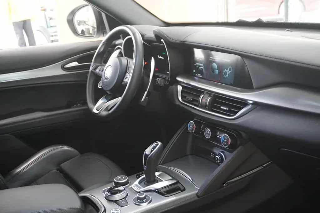 Alfa Romeo Stelvio 2.2D VELOCE Q4 NAVI/LED/KAMERA/MATRIX/SH 06/2024-photo-42