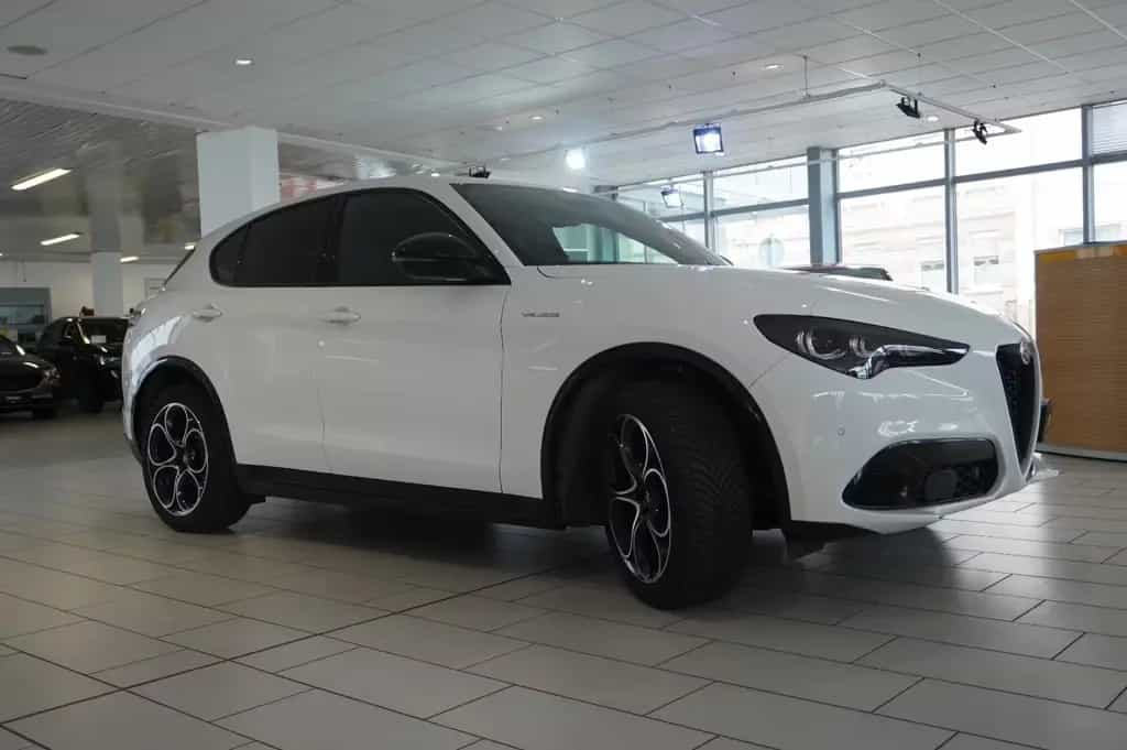 Alfa Romeo Stelvio 2.2D VELOCE Q4 NAVI/LED/KAMERA/MATRIX/SH 06/2024-photo-7