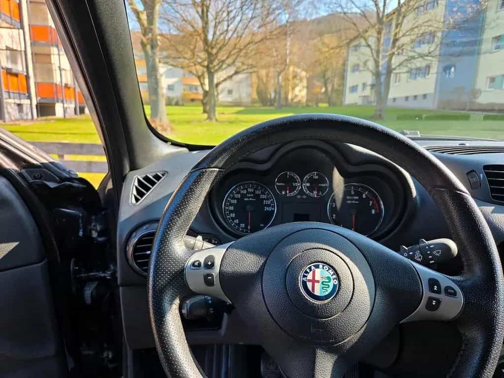 Alfa Romeo 147 1.6 twin spark 120ps, 8 fach 06/2006-photo-9
