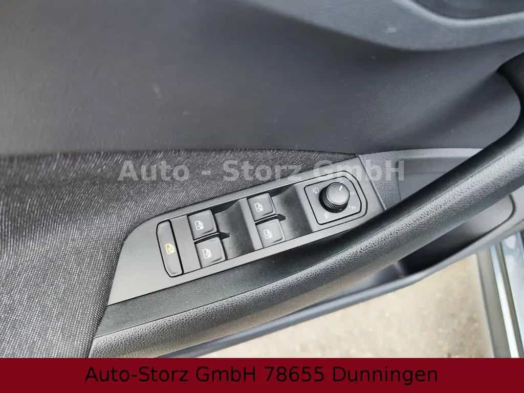 Skoda Kamiq 1.5TSI DSG Style/LED/ALU/CAM/VC/SHZ/Glasda 05/2020-photo-21