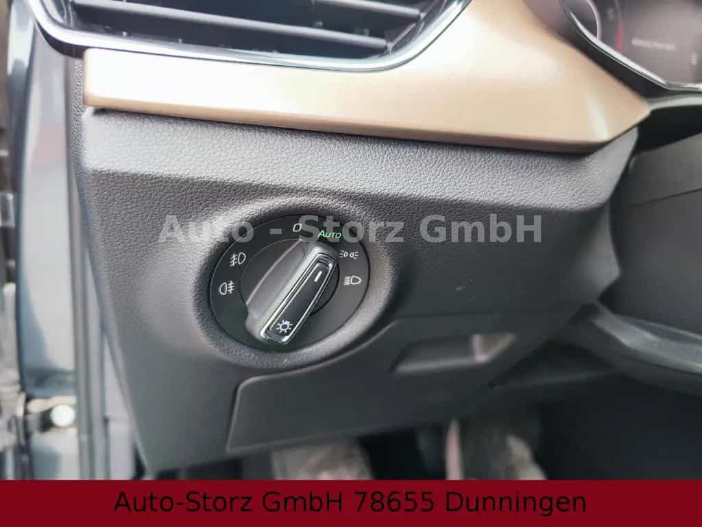 Skoda Kamiq 1.5TSI DSG Style/LED/ALU/CAM/VC/SHZ/Glasda 05/2020-photo-22