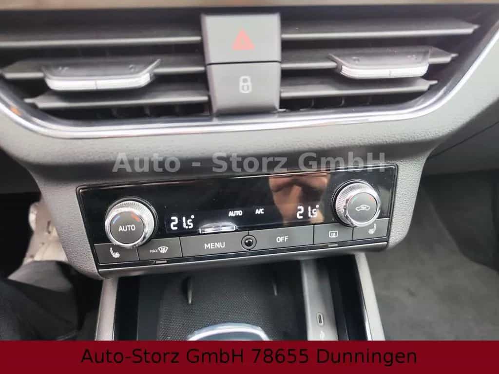Skoda Kamiq 1.5TSI DSG Style/LED/ALU/CAM/VC/SHZ/Glasda 05/2020-photo-27