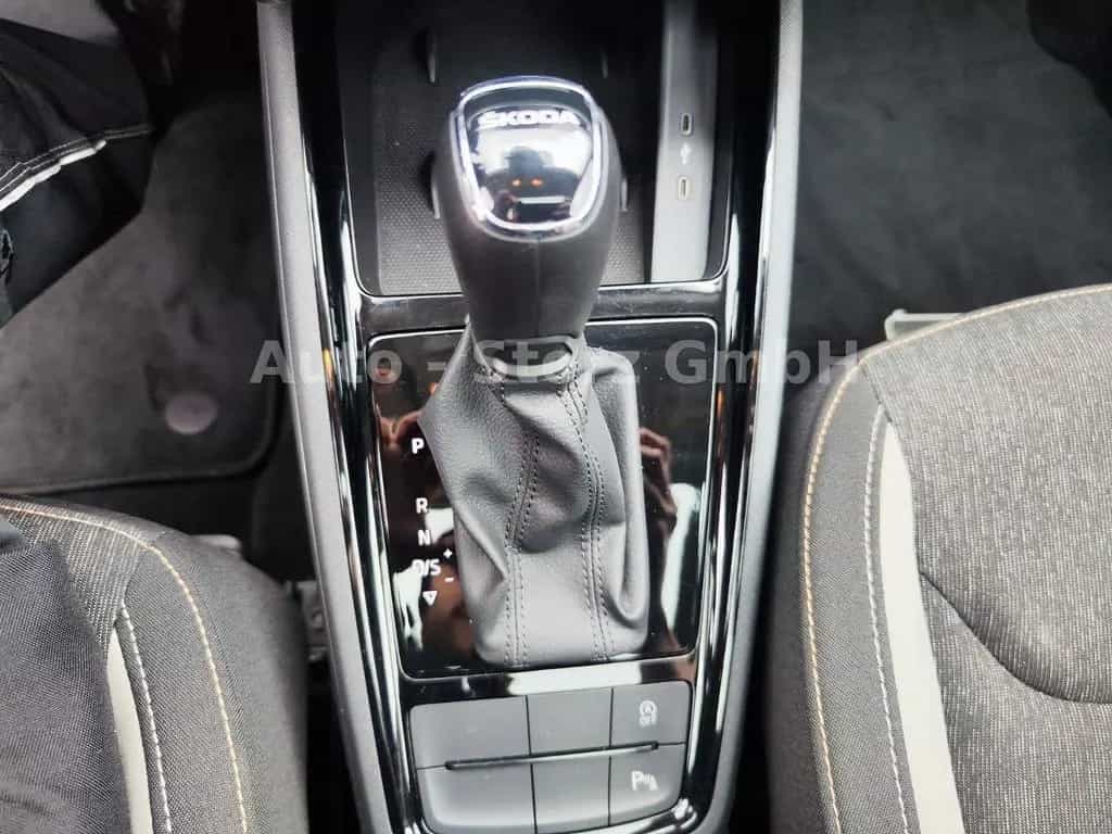 Skoda Kamiq 1.5TSI DSG Style/LED/ALU/CAM/VC/SHZ/Glasda 05/2020-photo-28