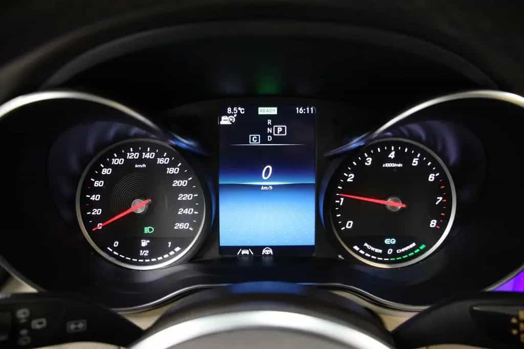 Mercedes-Benz C-Class 300 T Aut. LED AHK DISTRO. MEMORY KAMERA 360° 11/2019-photo-17