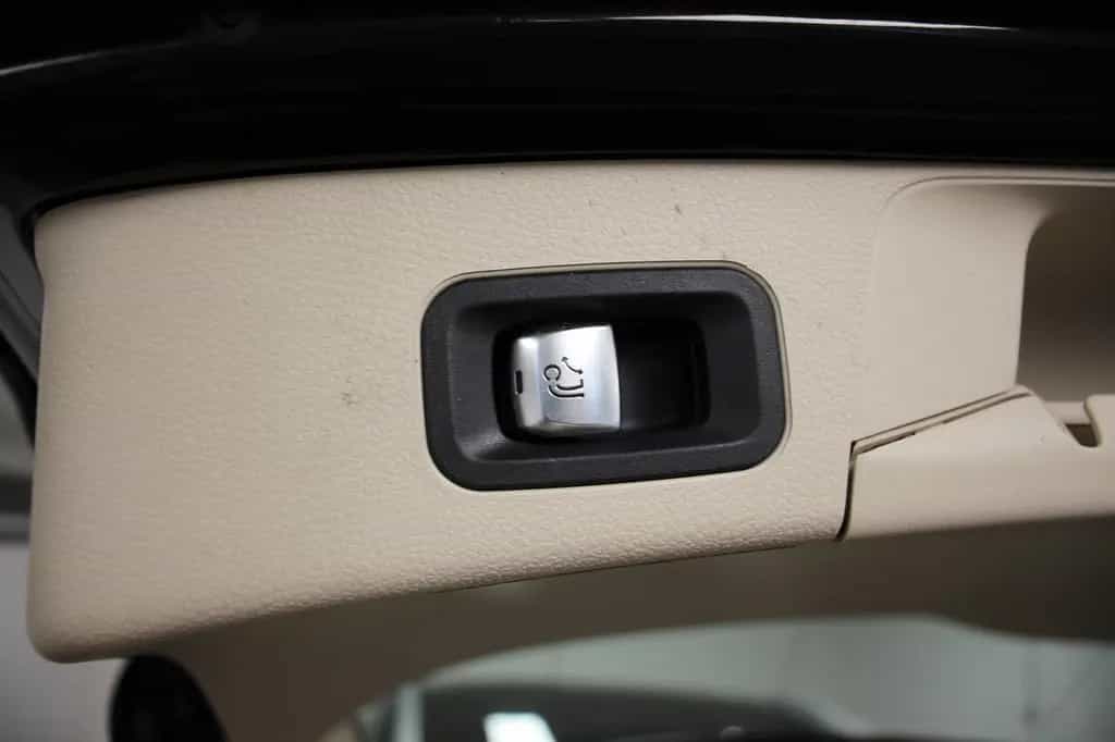 Mercedes-Benz C-Class 300 T Aut. LED AHK DISTRO. MEMORY KAMERA 360° 11/2019-photo-31