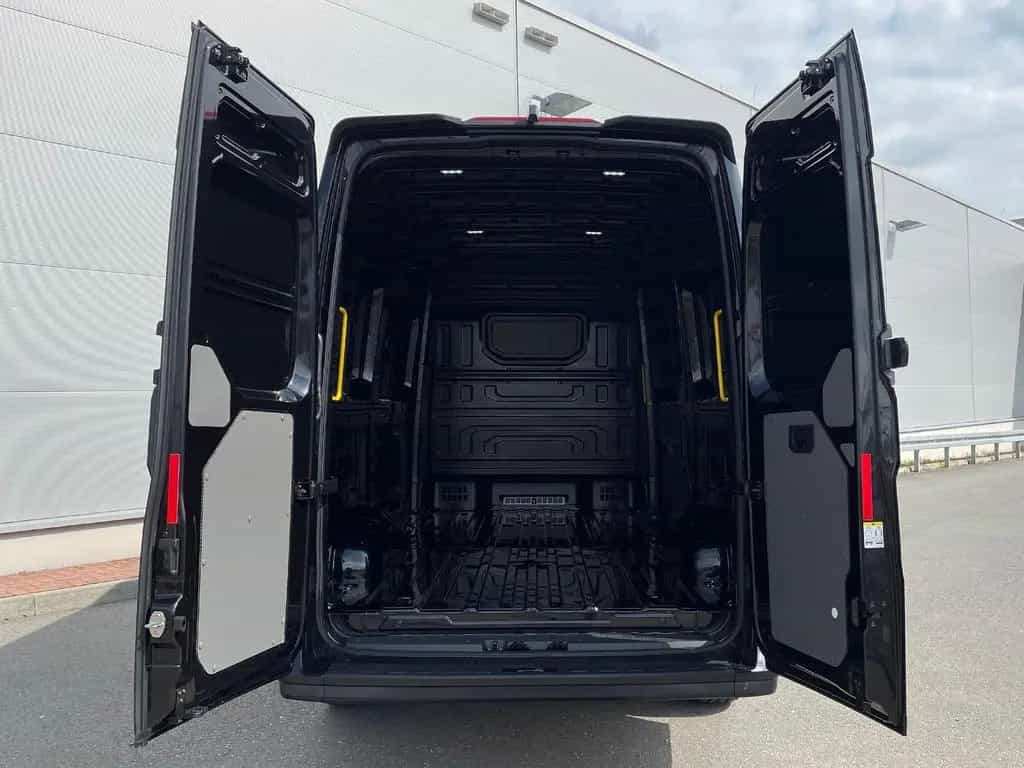 MAN TGE 3.200 L3H3 Kasten 4x4 Individual S ACC STHZ 03/2026-photo-24