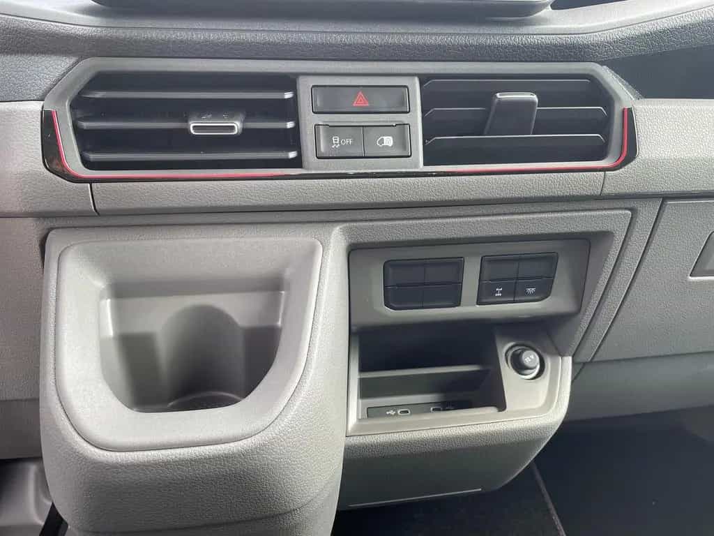 MAN TGE 3.200 L3H3 Kasten 4x4 Individual S ACC STHZ 03/2026-photo-32
