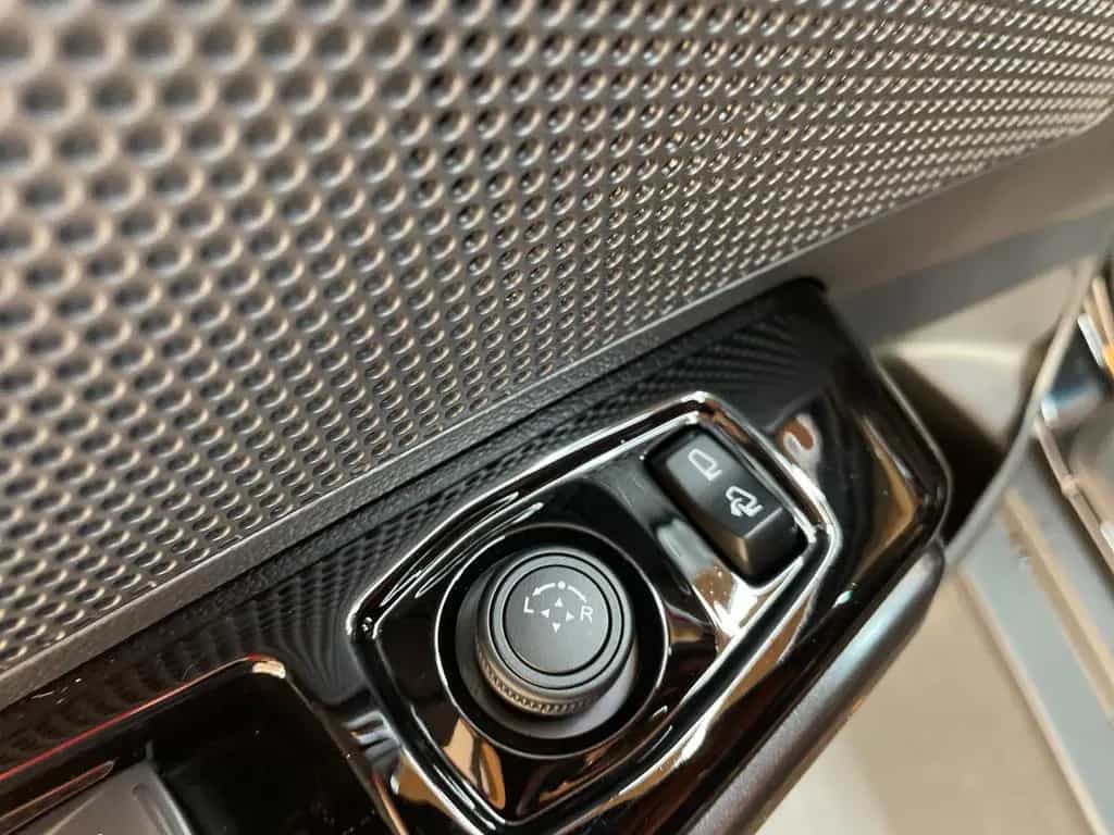 KGM Tivoli 1.5 T-GDI NOMAD+ Automatik 163 PS null-photo-19