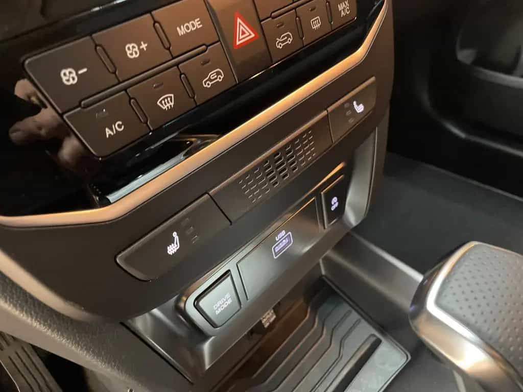 KGM Tivoli 1.5 T-GDI NOMAD+ Automatik 163 PS null-photo-24