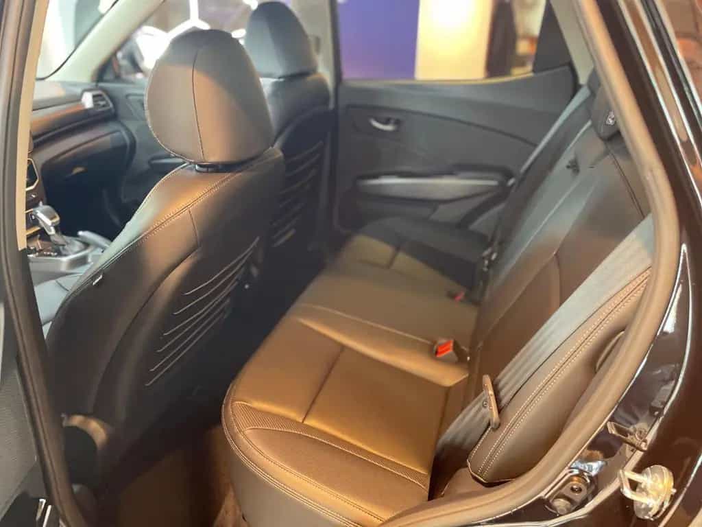 KGM Tivoli 1.5 T-GDI NOMAD+ Automatik 163 PS null-photo-30
