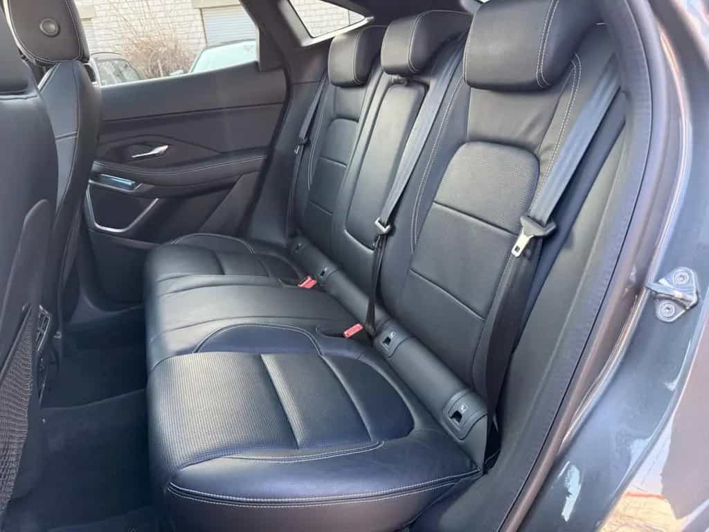 Jaguar E-Pace R-Dynamic SE AWD 03/2020-photo-10