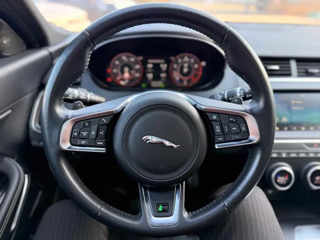 Jaguar E-Pace R-Dynamic SE AWD 03/2020-photo-15