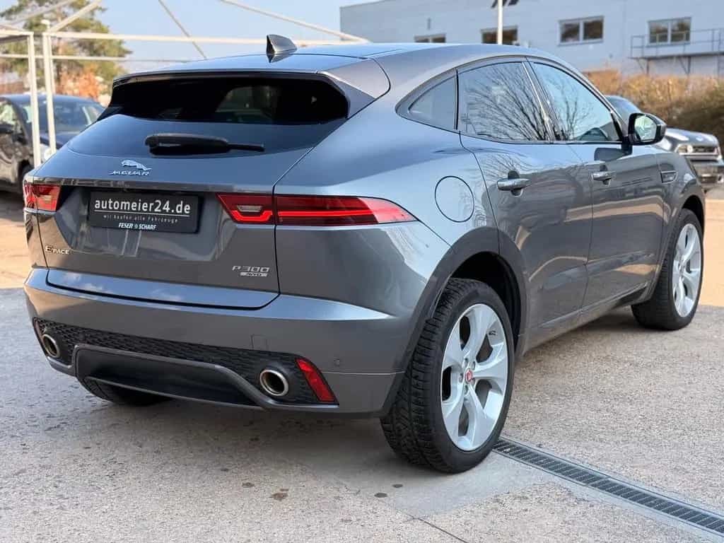 Jaguar E-Pace R-Dynamic SE AWD 03/2020-photo-3