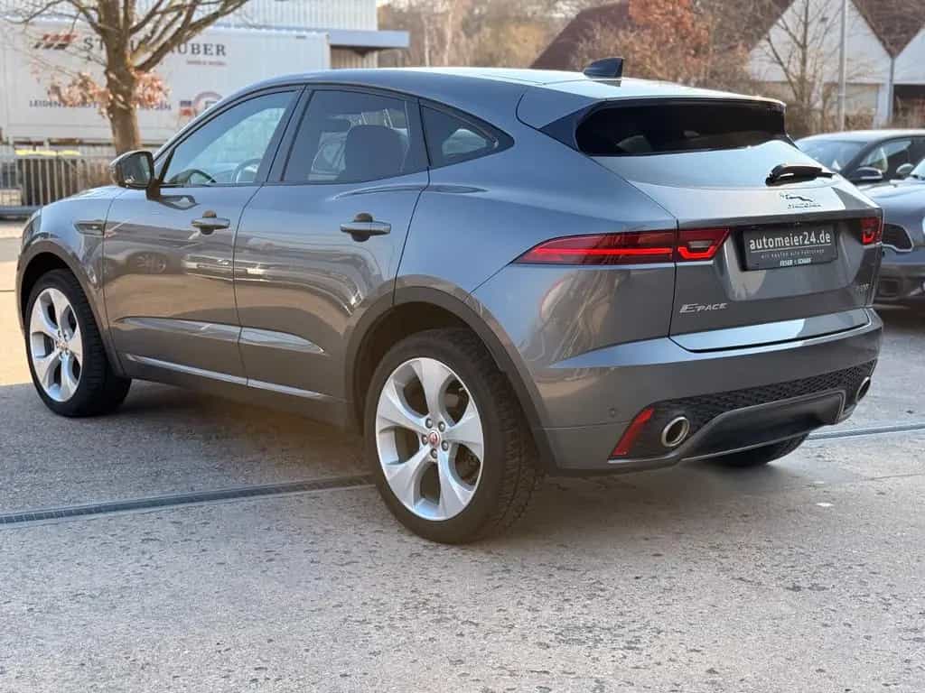 Jaguar E-Pace R-Dynamic SE AWD 03/2020-photo-5