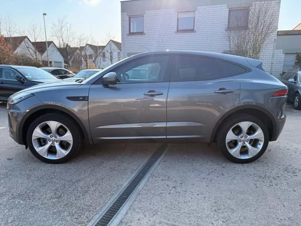 Jaguar E-Pace R-Dynamic SE AWD 03/2020-photo-7
