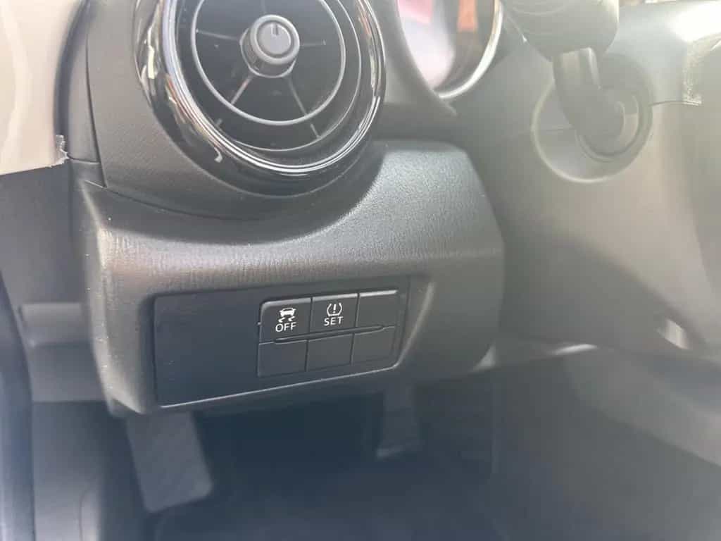 Mazda MX-5 1.5L SKYACTIV-G (130 hp) Center-Line 03/2017-photo-15