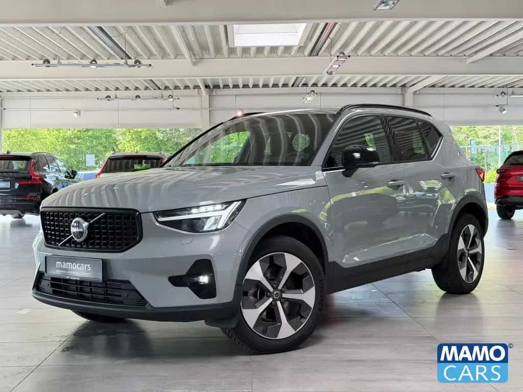 Volvo XC40 B4 Plus Dark ACC/CAM/SHZ/LHZ/PDC 08/2023-photo-0