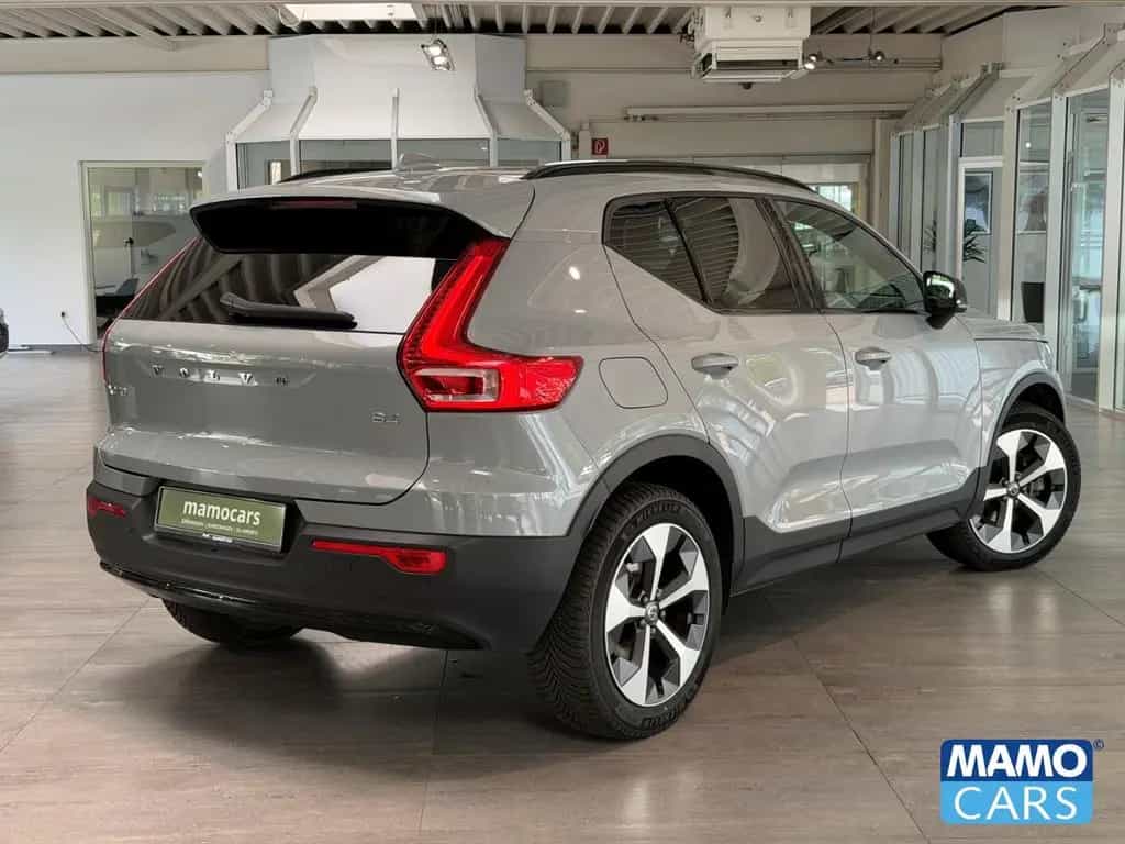 Volvo XC40 B4 Plus Dark ACC/CAM/SHZ/LHZ/PDC 08/2023-photo-1