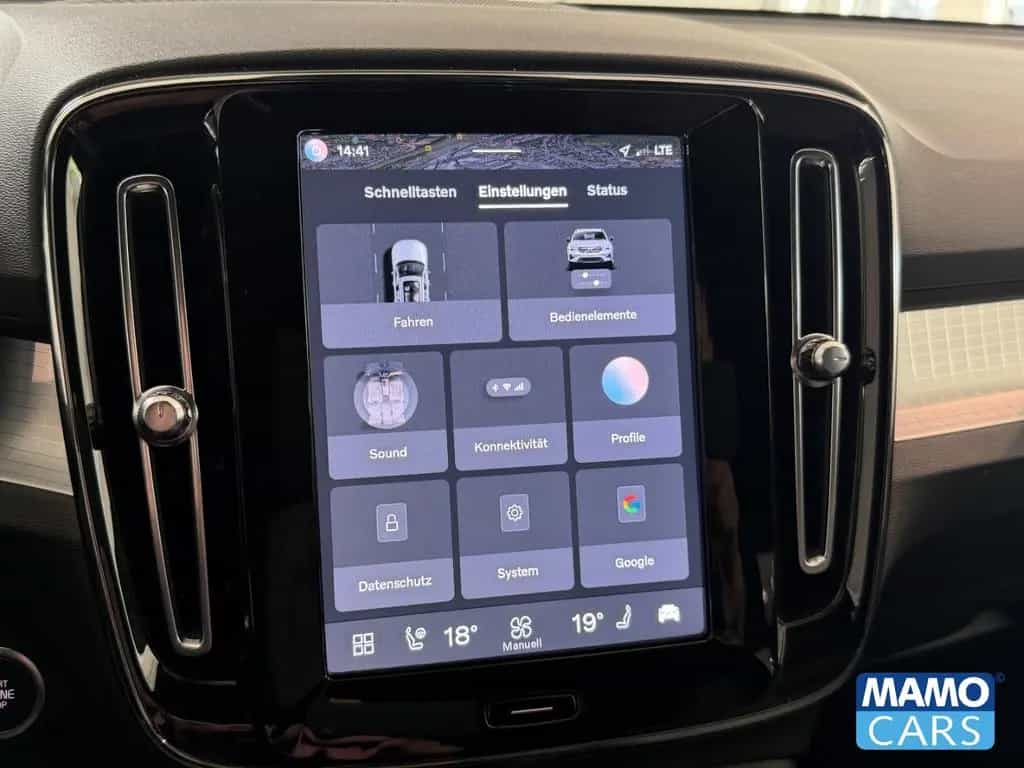 Volvo XC40 B4 Plus Dark ACC/CAM/SHZ/LHZ/PDC 08/2023-photo-16