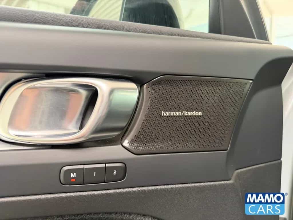Volvo XC40 B4 Plus Dark ACC/CAM/SHZ/LHZ/PDC 08/2023-photo-26